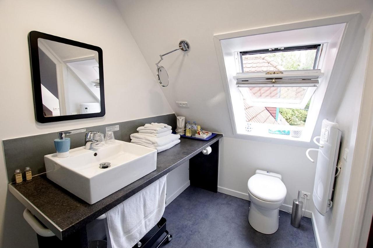 A La Maison Du Heron Bed & Breakfast 3*